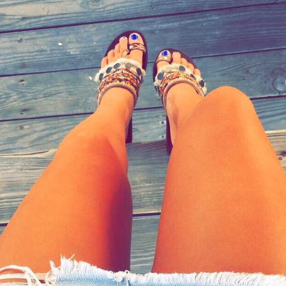 Sandals - Picture 1 of 4